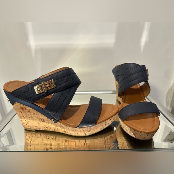 Tommy Hilfiger Navy and Tan Wedge Sandals - Picture 3 of 9